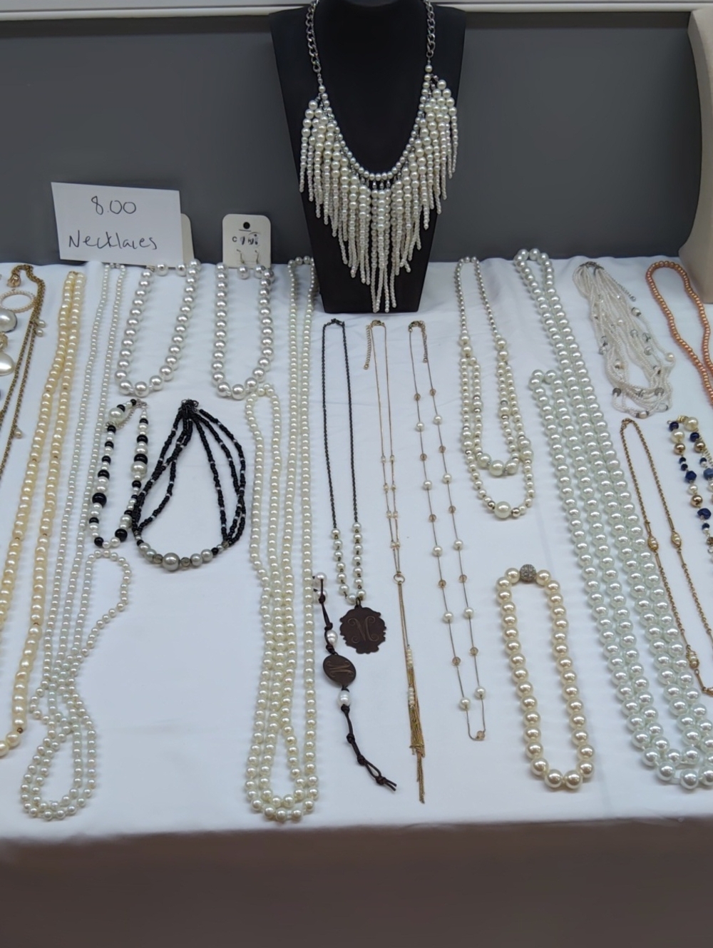 Preview For 8-11 Show.. 47lb Signed And Unsigned Faux Pearls - Picture 8 of 15